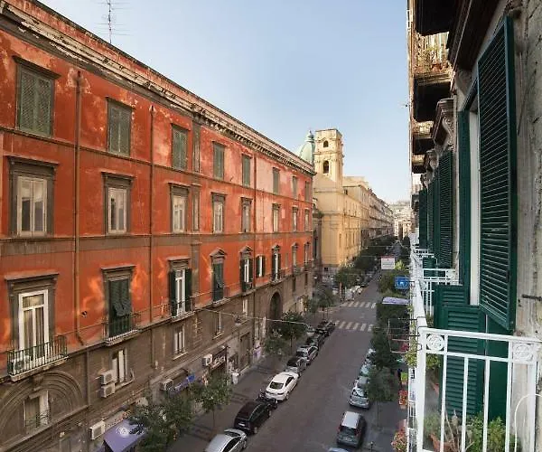 Oda ve Kahvaltı Duomo Miradois 152 4*